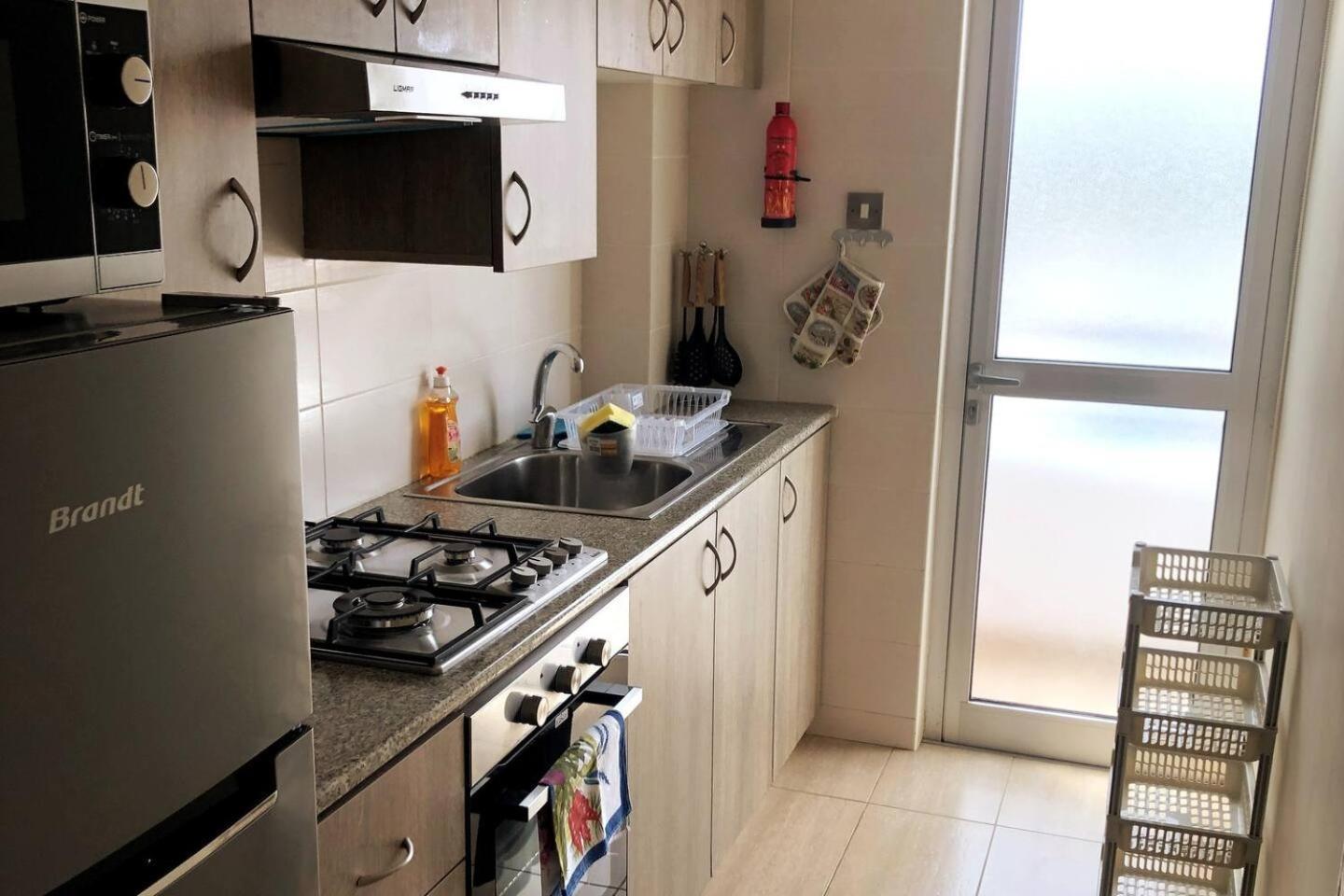 Beach Apartment Mackenzie, Ларнака Экстерьер фото